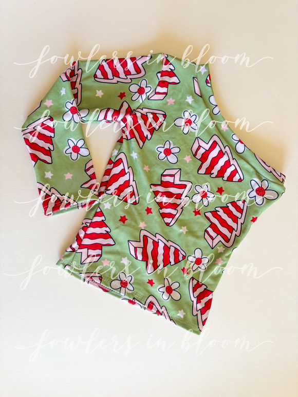 3T Christmas Tree Cakes OS Top